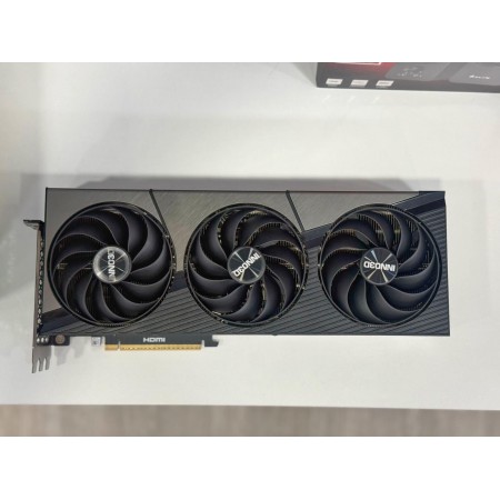 PLACA GRÁFICA [USADA] INNO3D RTX 5090 X3 OC 32GB DDR7